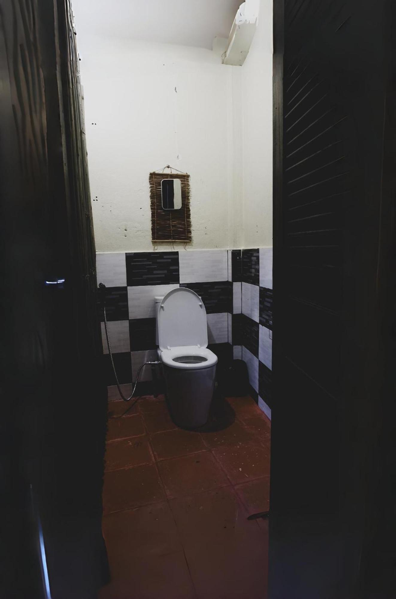 Non Pakse Hostel & Coffee House מראה חיצוני תמונה