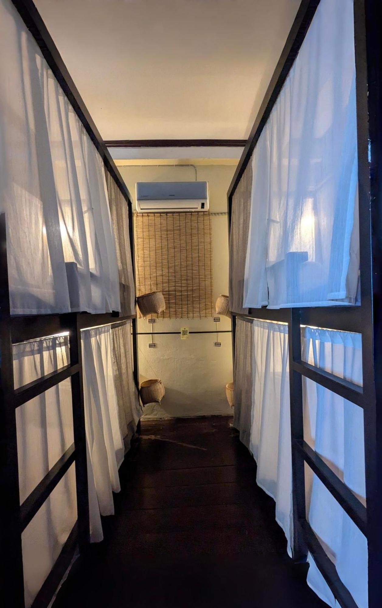Non Pakse Hostel & Coffee House מראה חיצוני תמונה
